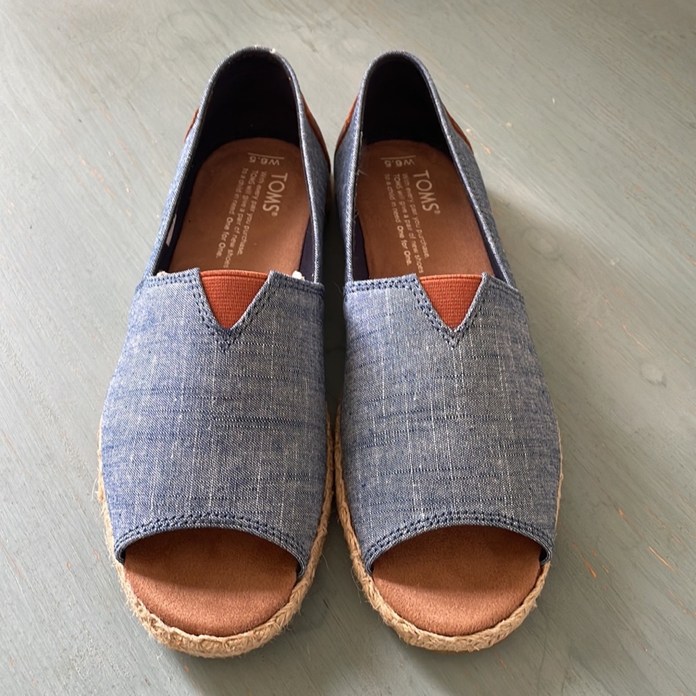 Tom’s Alpargata Open Toe Chambray Slip On